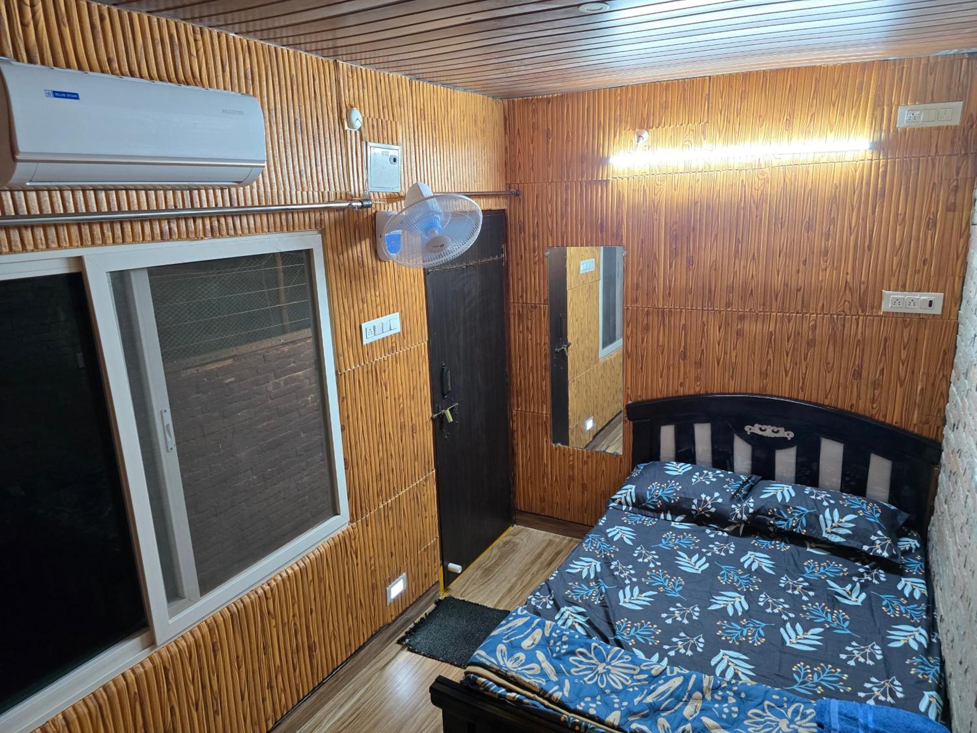 Barla'S Home Stay Shamshabad Extérieur photo