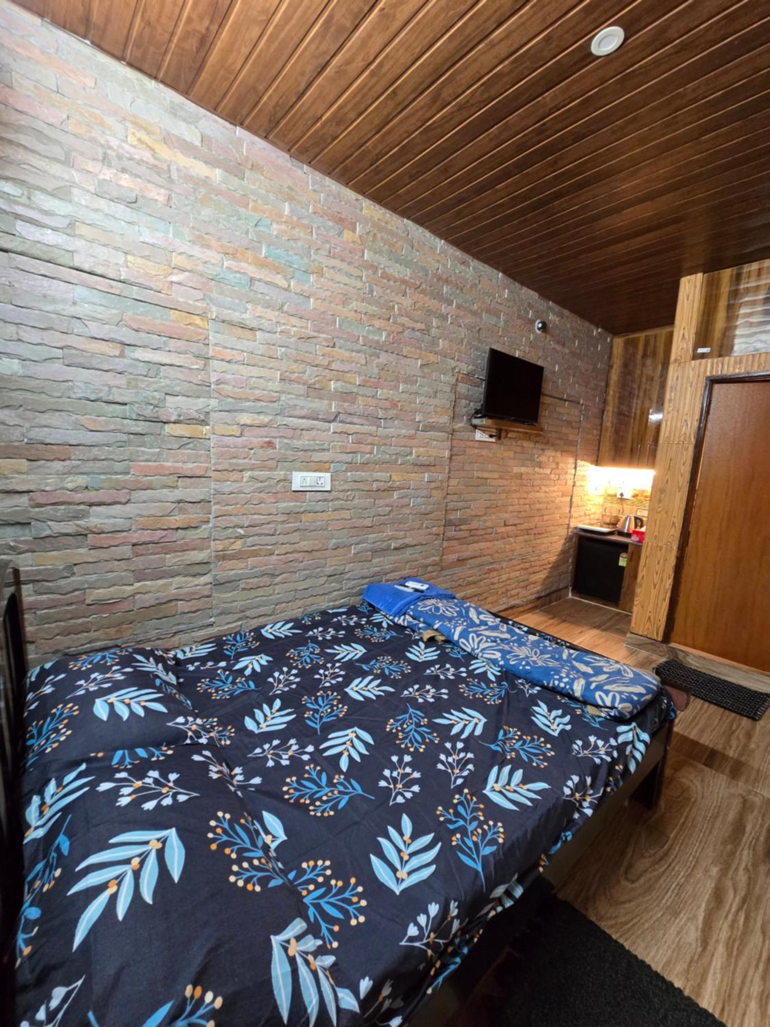 Barla'S Home Stay Shamshabad Extérieur photo